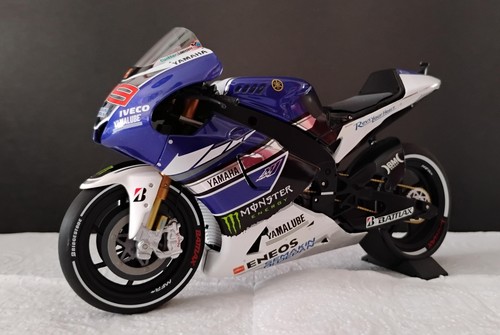 Minichamps yamaha yzr m1 - minichamps, yzr-m1