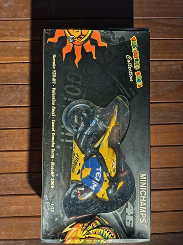 Valentino rossi yamaha yzr - yamaha, yzr-m1