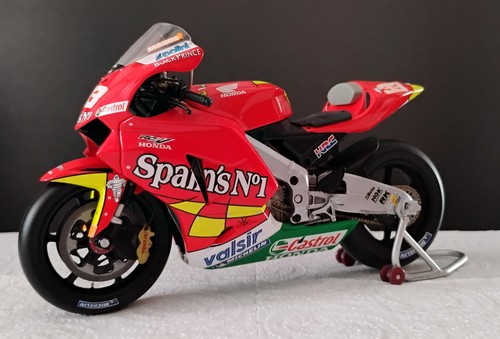Minichamps honda rc211v - minichamps,