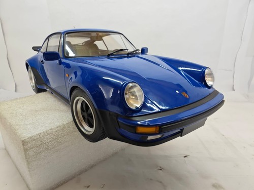 Minichamps porsche 911 - 1:12,
