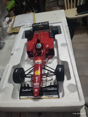 Minichamps 12 ferrari - f1, 1/12