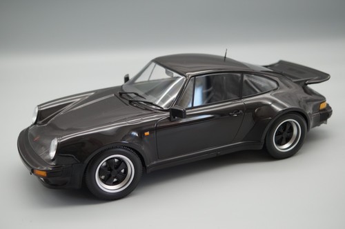 Minichamps porsche 911 - 1:12,