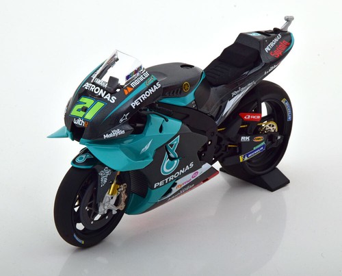 Minichamps yamaha yzr m1 - minichamps,