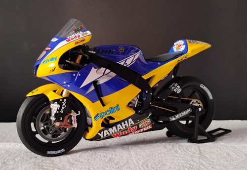 Minichamps yamaha yzr m1 - minichamps, 1/12