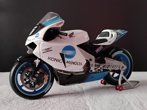 Minichamps honda rc211v - minichamps, 1/12