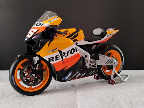 Minichamps honda rc211v - minichamps,