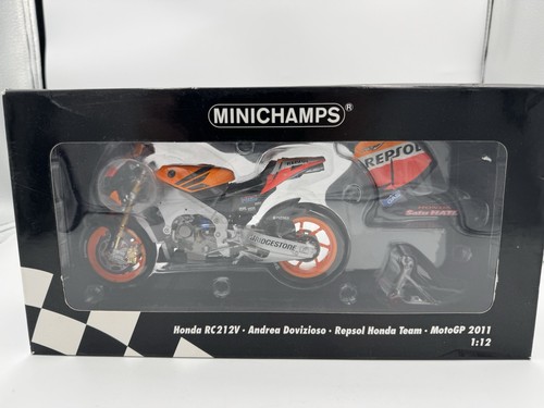 Minichamps 123111104 - 1:12,