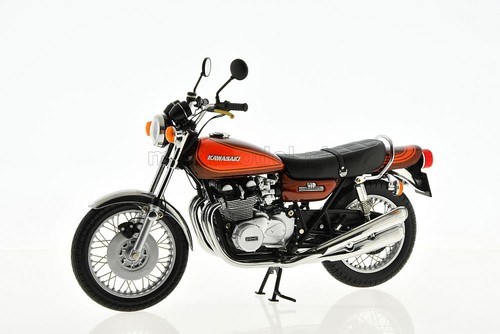 Kawasaki 900 1972 12 - 1972, 1/12