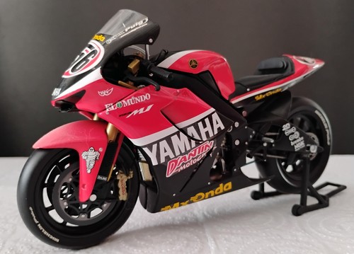 Minichamps yamaha yzr m1 - minichamps, 1/12