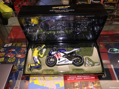 Minichamps yamaha 2010 - 1:12,