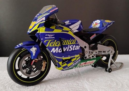 Minichamps honda rc211v - minichamps, 1/12