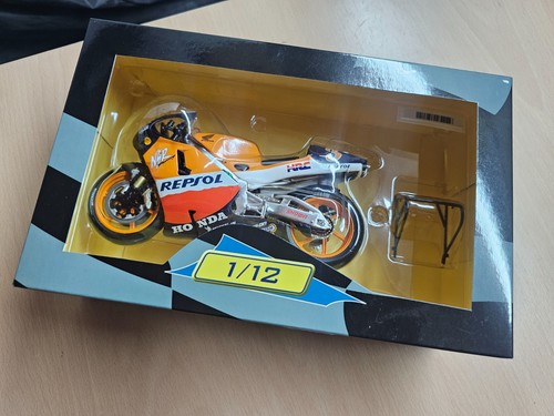 Maqueta honda nsr500 repsol - maqueta,